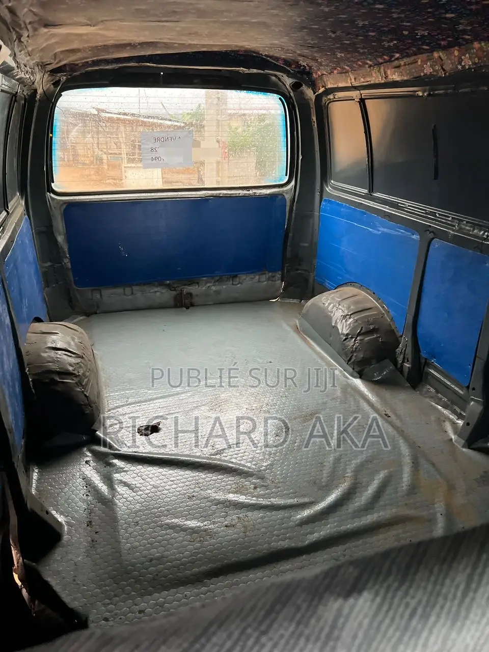 Toyota Grand HiAce 1980 Gris