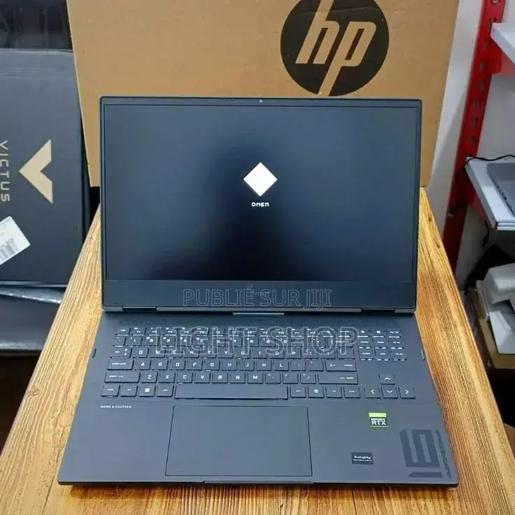 Nouveau Ordinateur portable Asus A42DE 32GB Intel Core i9 HDD+SSD 1T