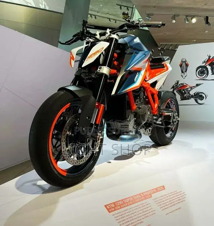 Nouveau Yamaha YBR125 2023 Noir