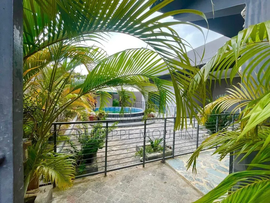 Meublé 5chbre Maison dans Elite Immobilier, Grand-Bassam à Vendre