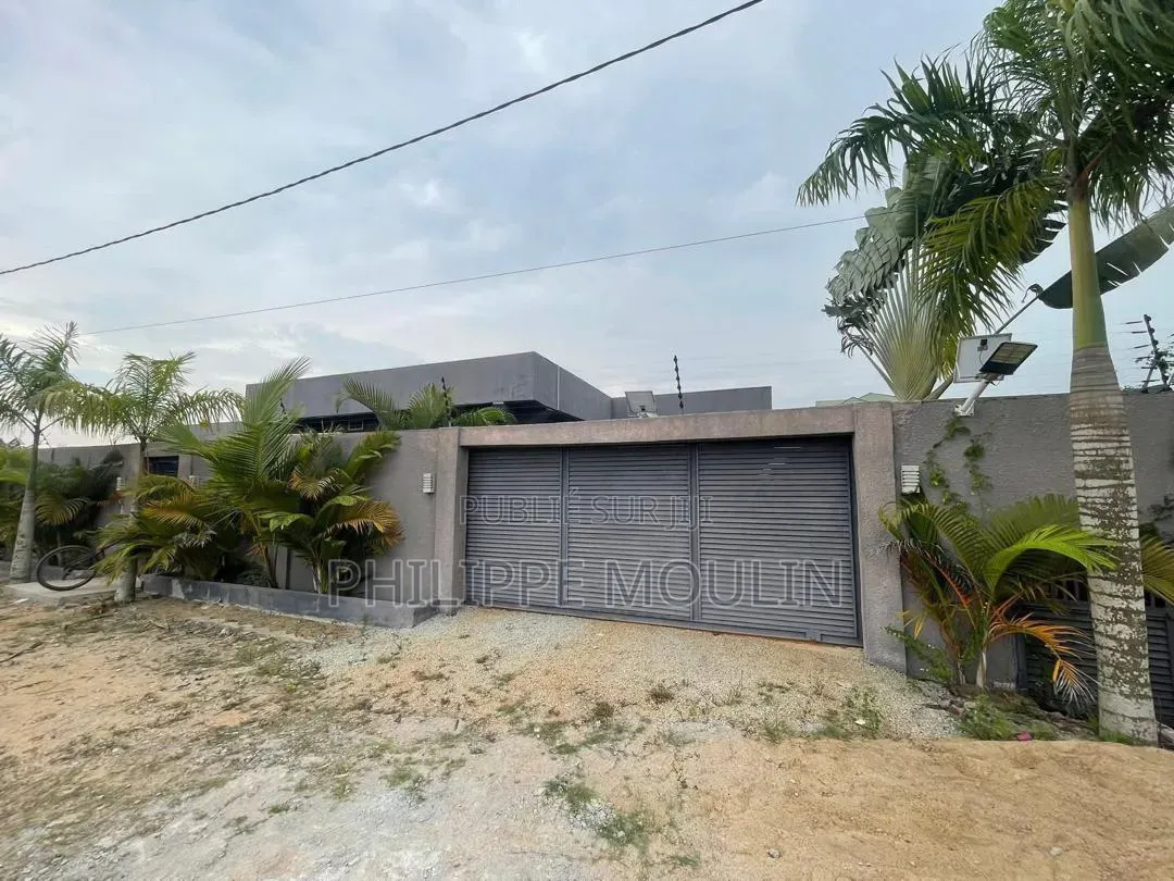 Meublé 5chbre Maison dans Elite Immobilier, Grand-Bassam à Vendre