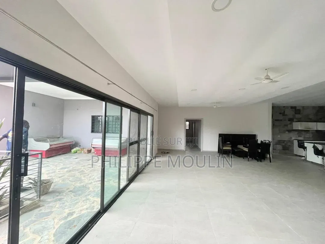 Meublé 5chbre Maison dans Elite Immobilier, Grand-Bassam à Vendre