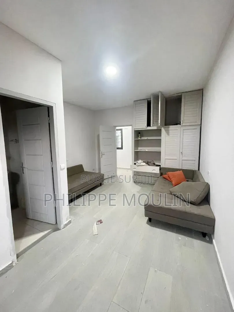 Meublé 5chbre Maison dans Elite Immobilier, Grand-Bassam à Vendre