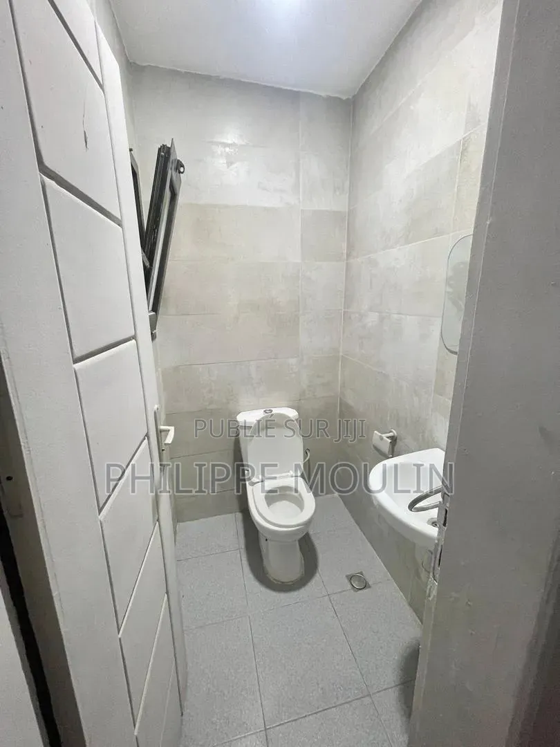 Meublé 5chbre Maison dans Elite Immobilier, Grand-Bassam à Vendre