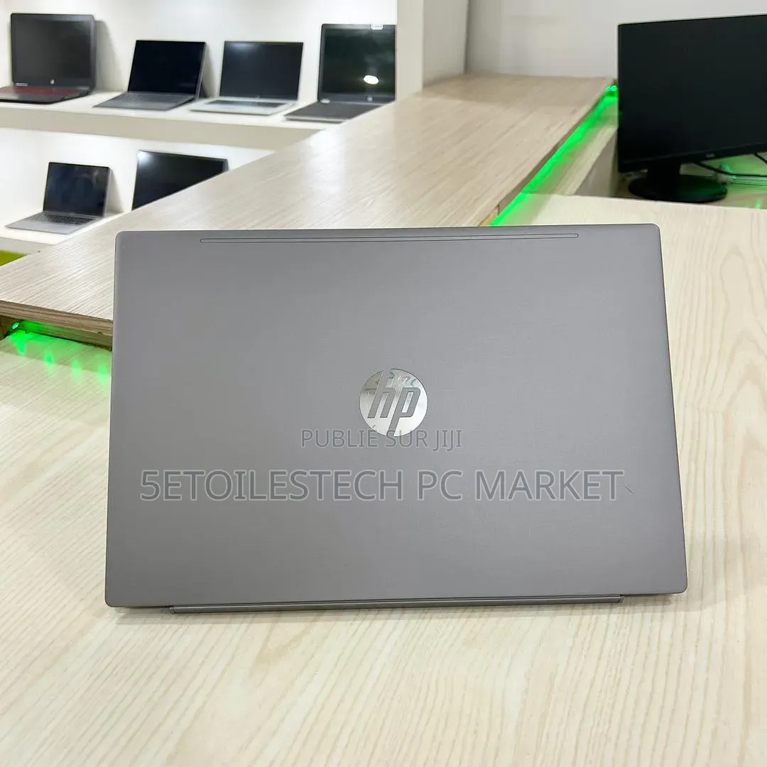 Nouveau Ordinateur portable HP Pavilion 15 8GB AMD Ryzen 5 SSD 256GB