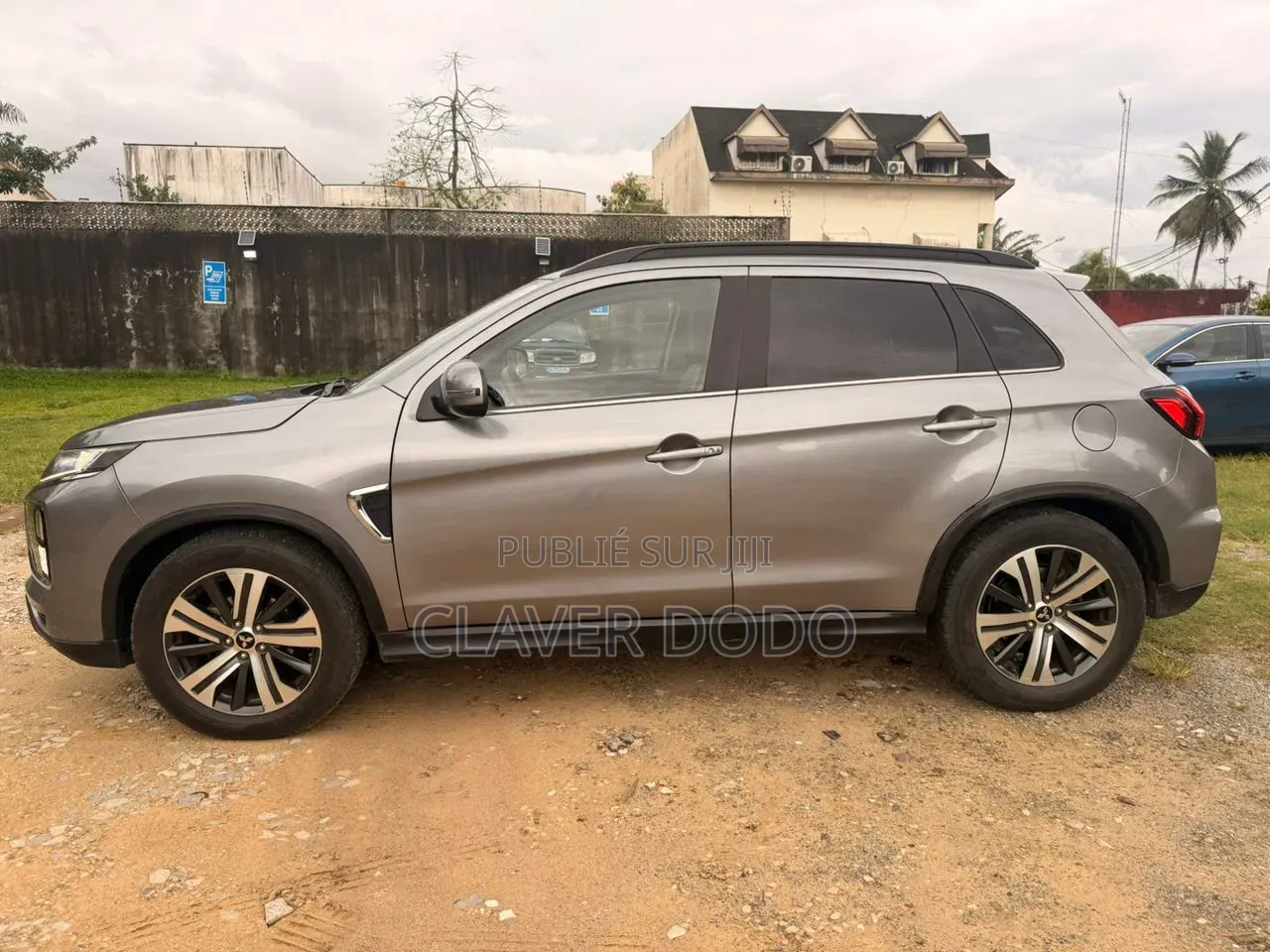 Mitsubishi Outlander 2021 Gris