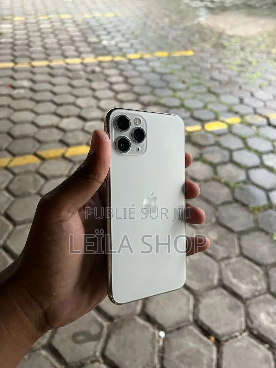 Nouveau Apple iPhone 12 Pro 256 GB Blanc