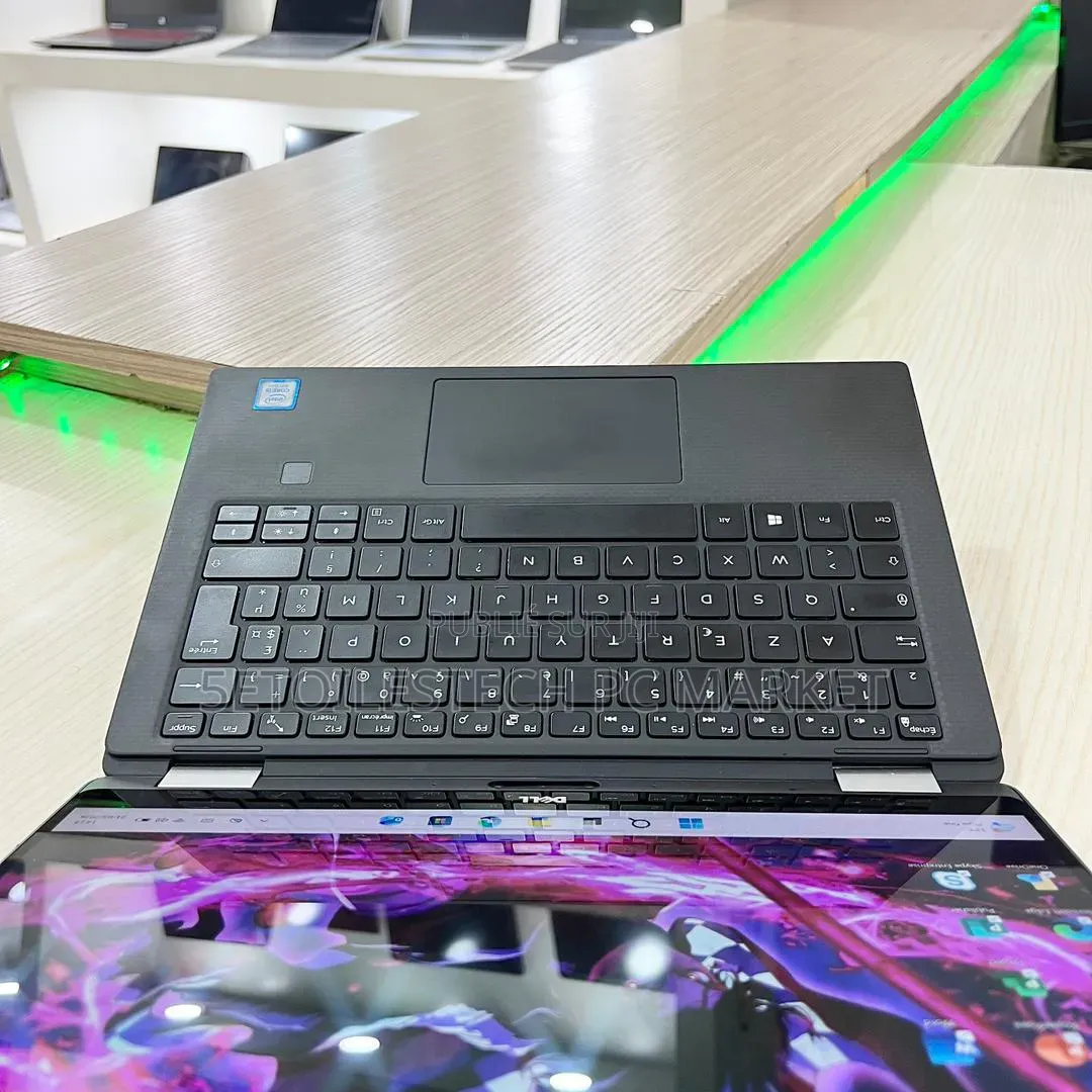 Nouveau Dell XPS 13 9365 8GB Intel Core i5 SSD 256GB