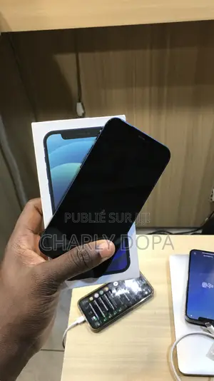 Nouveau Apple iPhone 12 64 GB Bleu