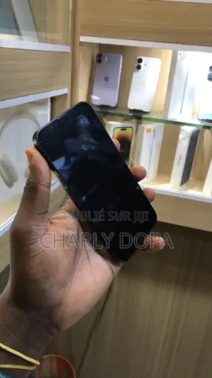 Apple iPhone 14 128 GB Noir