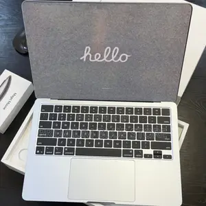 Nouveau Apple MacBook Air 2025 M4 13-inch 16GB Apple M4 SSD 256GB
