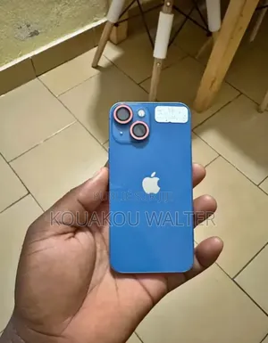Nouveau Apple iPhone 13 128 GB Bleu