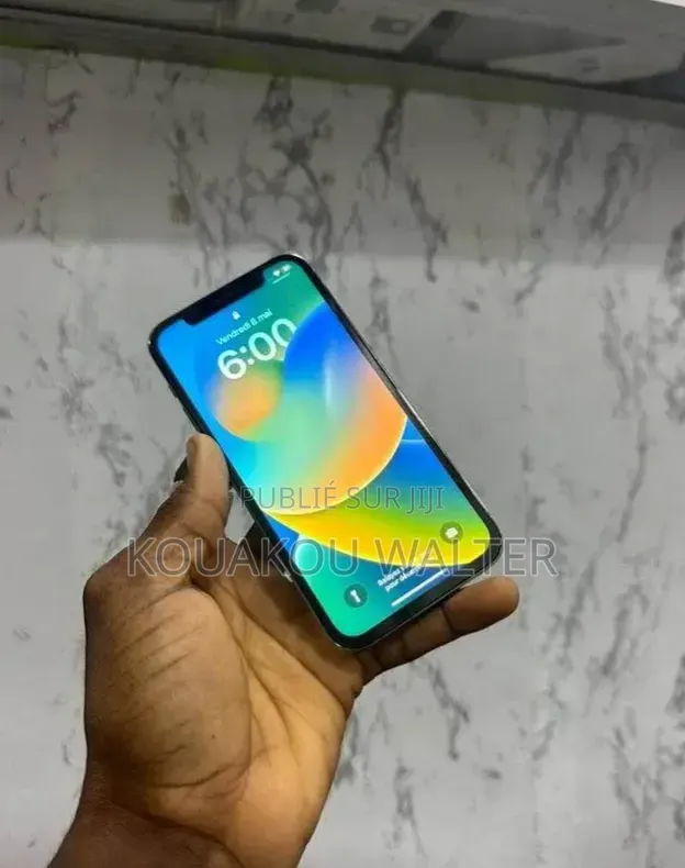 Nouveau Apple iPhone 12 Pro 128 GB Doré