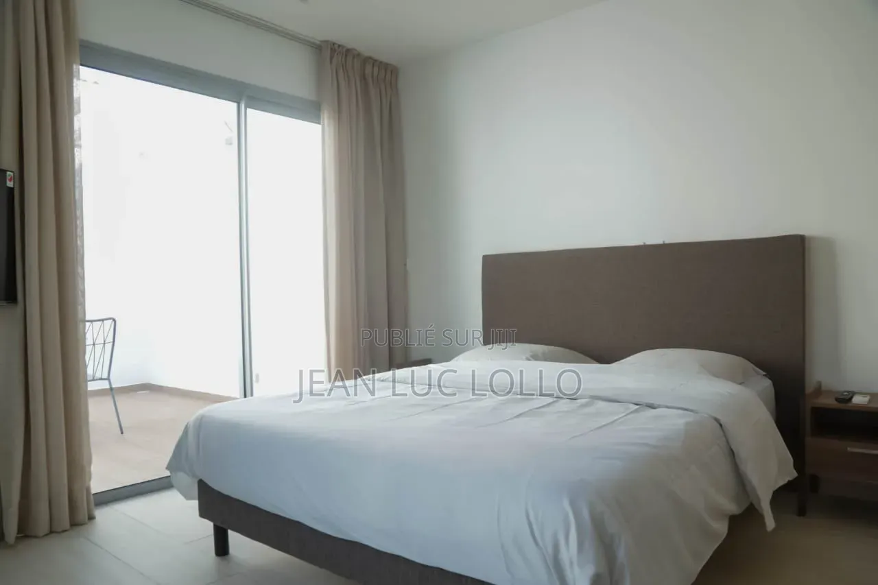 Meublé 3chbre Duplex dans Lollo, Marcory à Louer