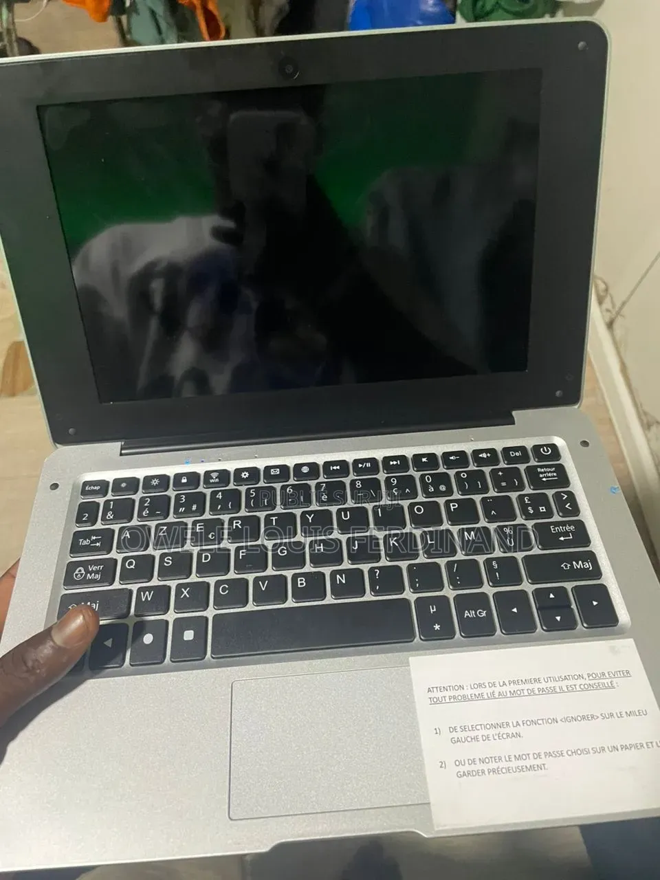 Nouveau Ordinateur portable EduPad Primo 2GB Apple M4 HDD+SSD 32GB