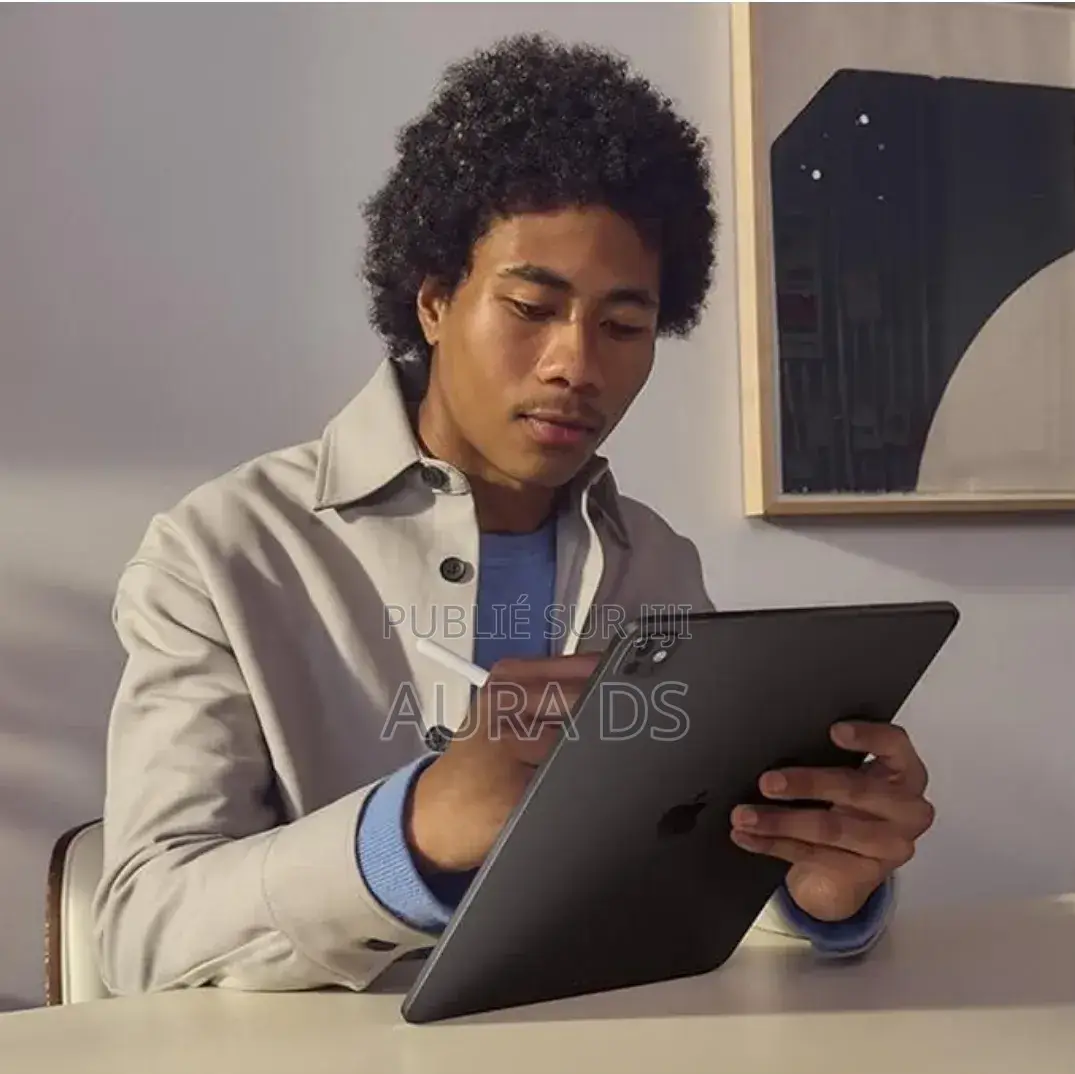 Nouveau Apple iPad Pro 1 TB Noir