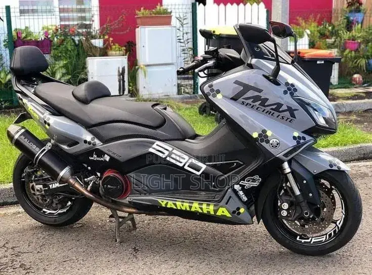 Nouveau Yamaha YBR125 2026 Beige