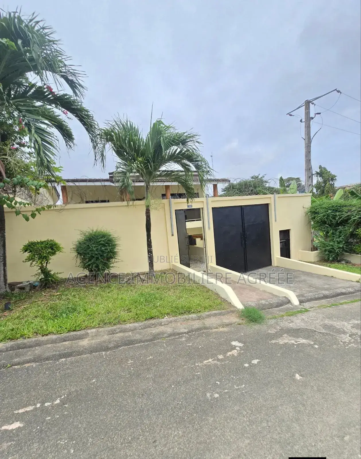 5chbre Duplex dans Agence Tdm, Deux Plateaux à Vendre