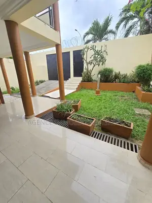 5chbre Duplex dans Agence Tdm, Deux Plateaux à Vendre