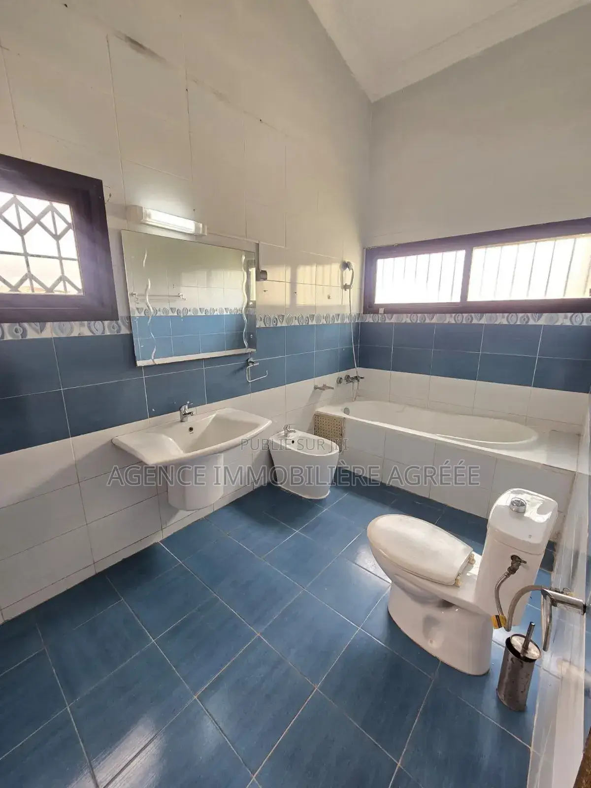 5chbre Duplex dans Agence Tdm, Deux Plateaux à Vendre