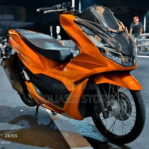 Nouveau Yamaha YBR125 2023 Blanc