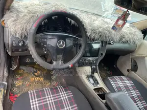 Mercedes-Benz C200 2020 Gris
