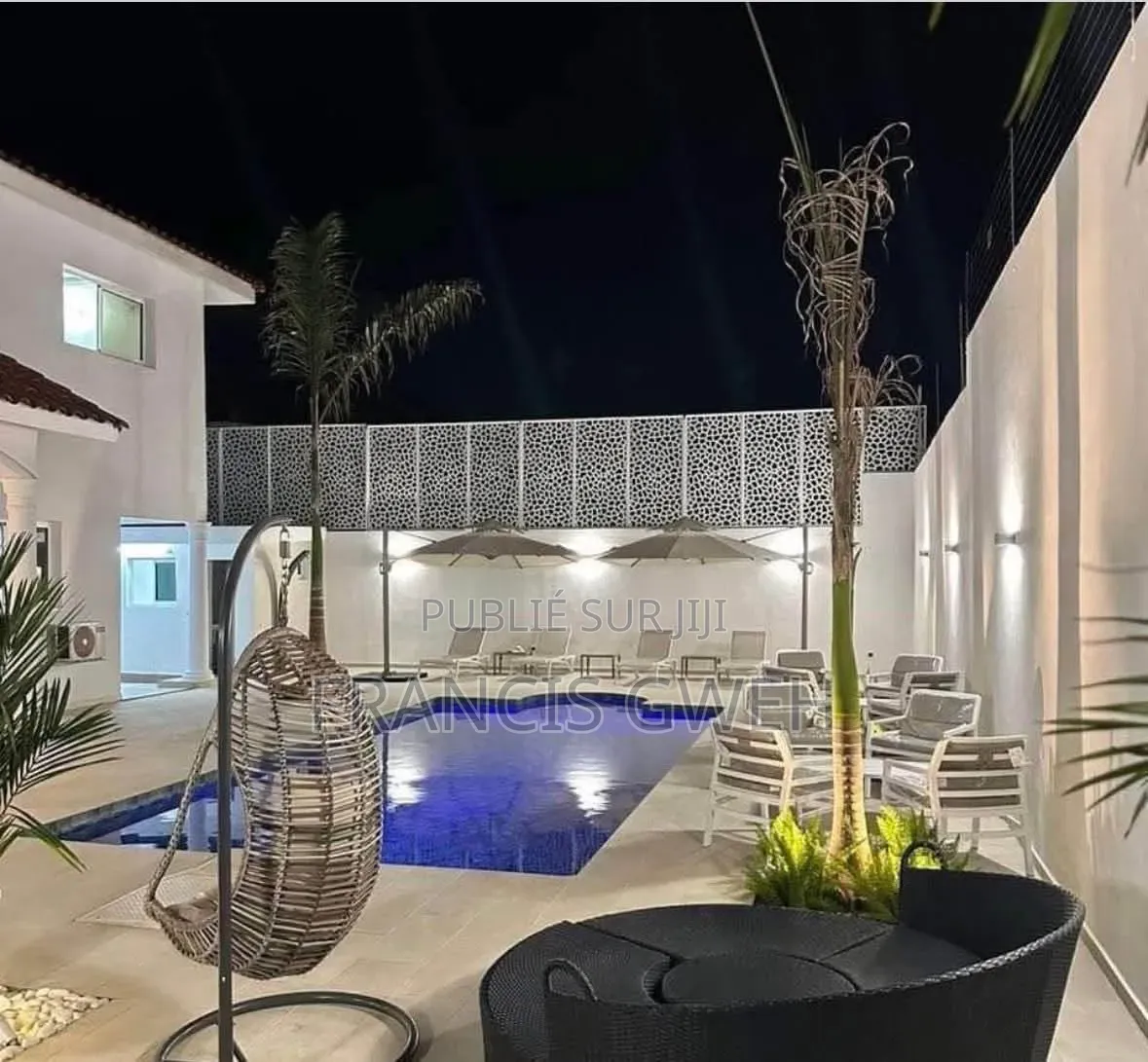 5chbre Duplex dans Francis Gweh, Cocody à Vendre