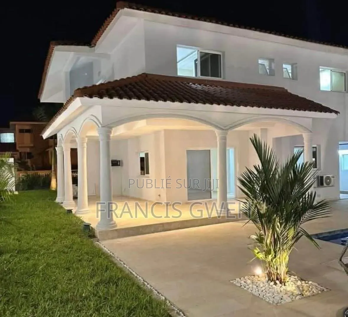 5chbre Duplex dans Francis Gweh, Cocody à Vendre