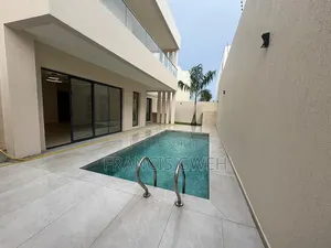 4chbre Duplex dans Francis Gweh, Cocody à Louer