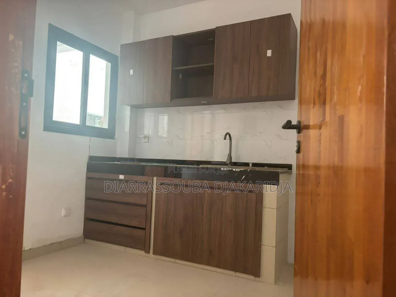2chbre Blocs d'appartements dans Bingerville, Rue 168 à Louer