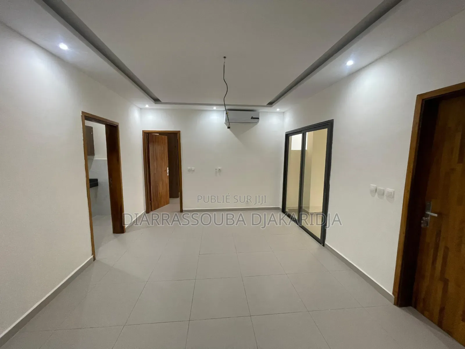 2chbre Blocs d'appartements dans Diarrassouba, Bingerville à Louer