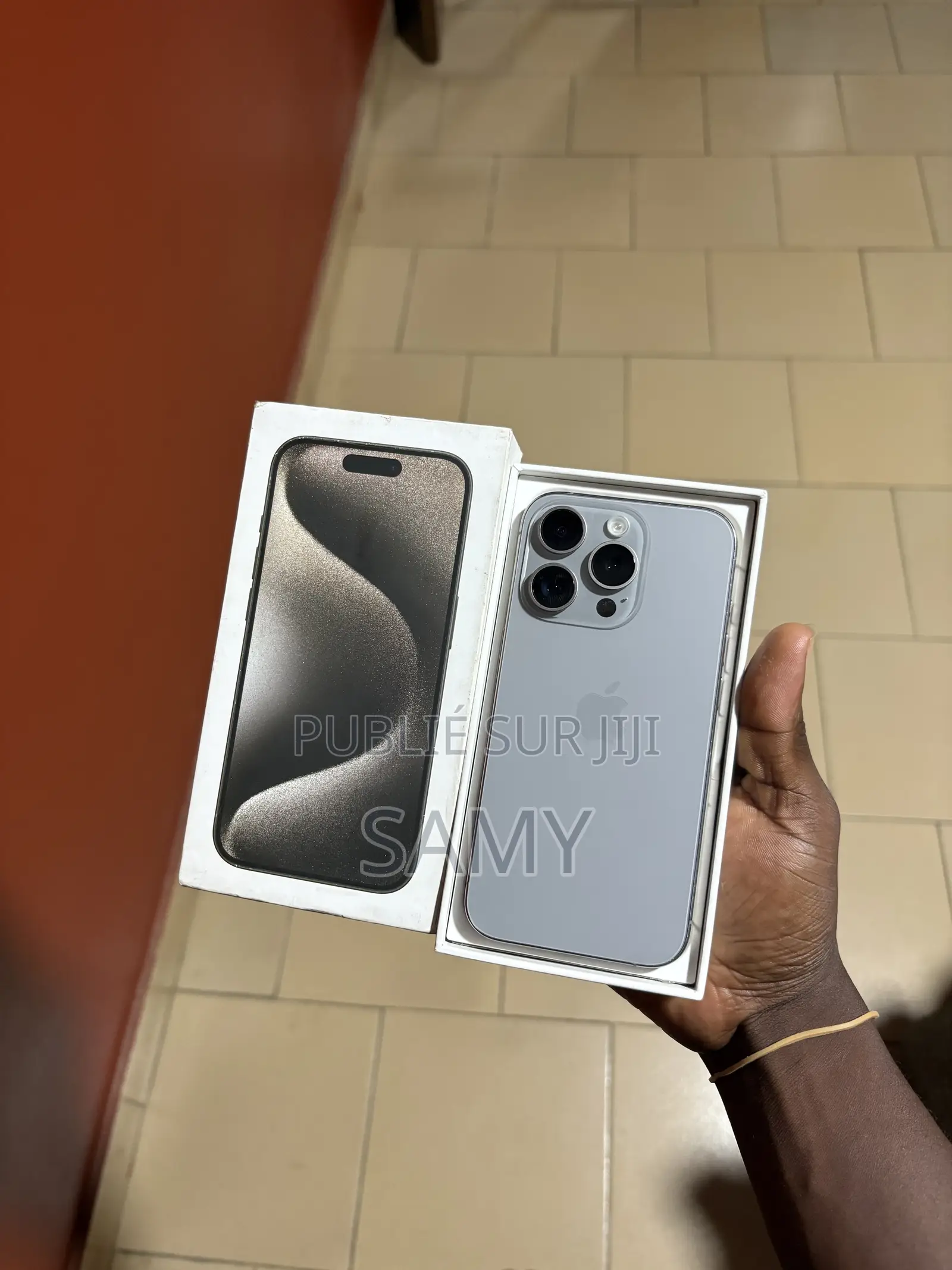 Nouveau Apple iPhone 15 Pro 256 GB Argenté