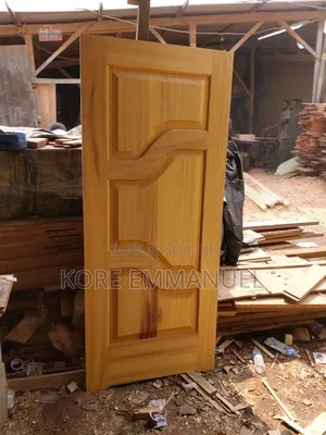 Porte Et Cadre A Porté De Main