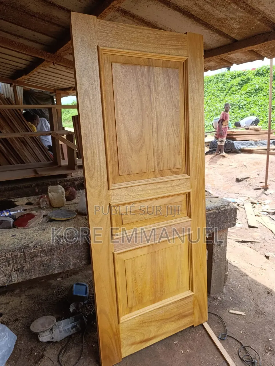Porte Et Cadre A Porté De Main