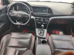Hyundai Elantra 2021 Blanc