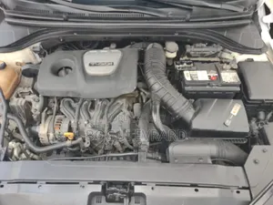 Hyundai Elantra 2021 Blanc