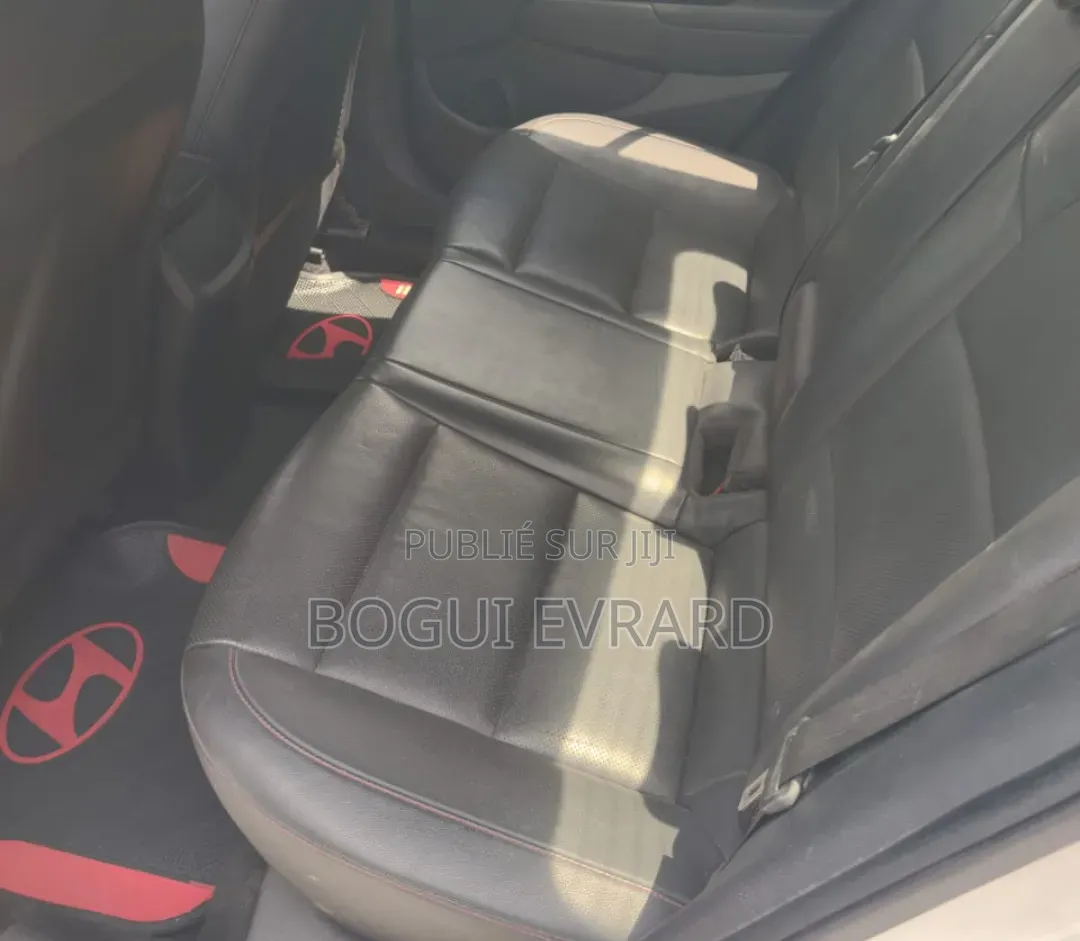 Hyundai Elantra 2021 Blanc