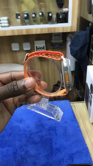 iPhone Watch Ultra 1 Quasi Neuf