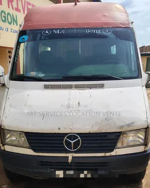 Mercedes-Benz 814D 1998 Blanc