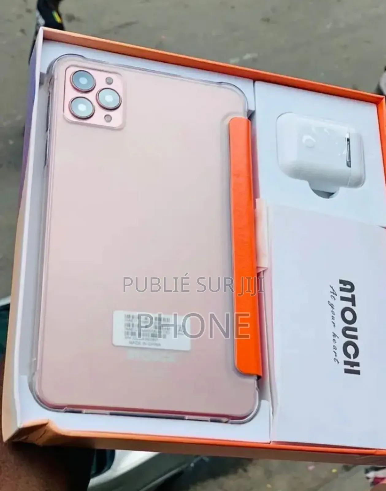 Nouveau Atouch A10 16 GB Autre