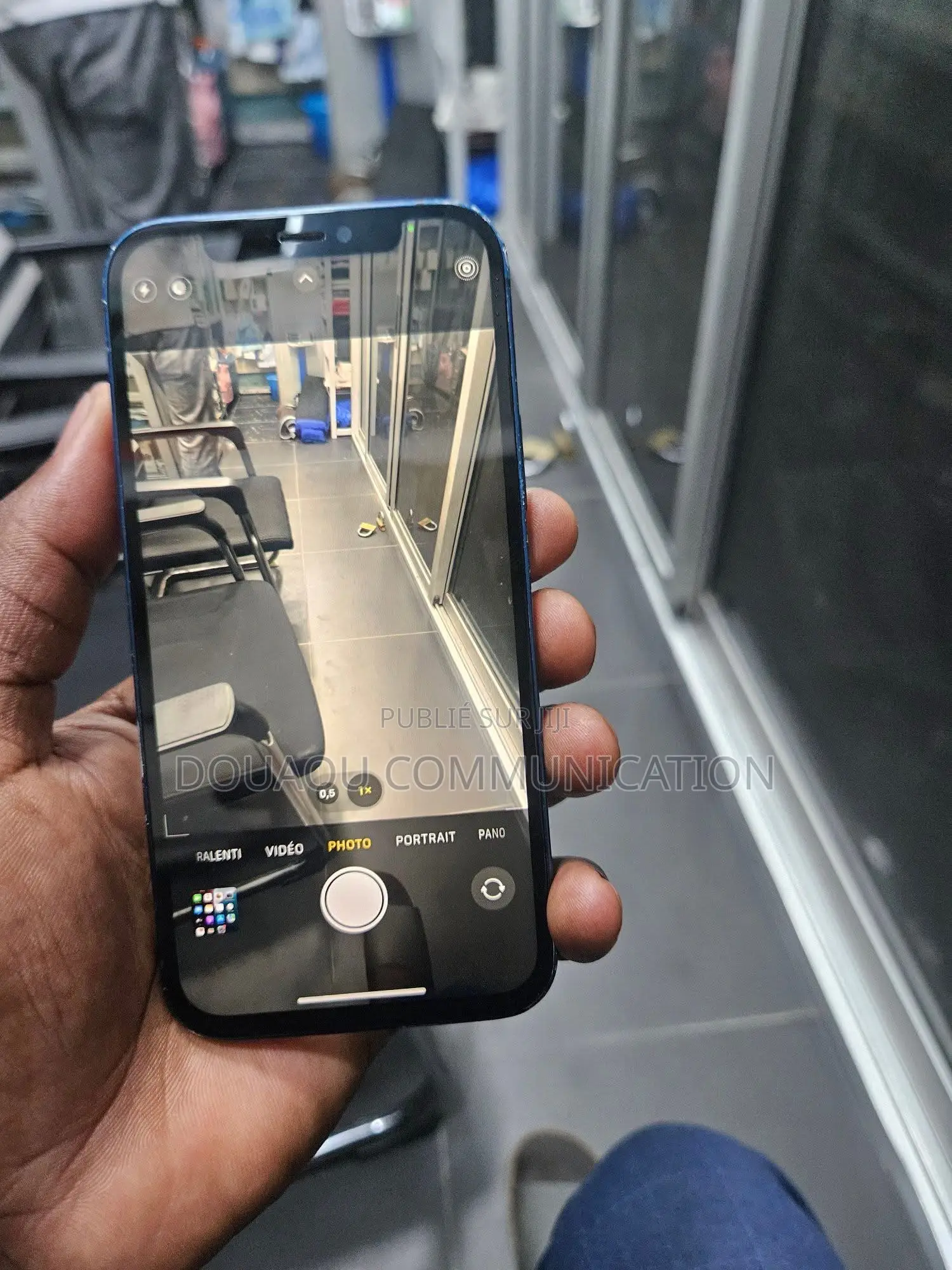 Apple iPhone 12 128 GB Bleu