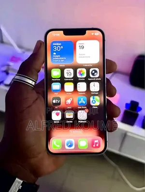 Nouveau Apple iPhone 13 128 GB Blanc