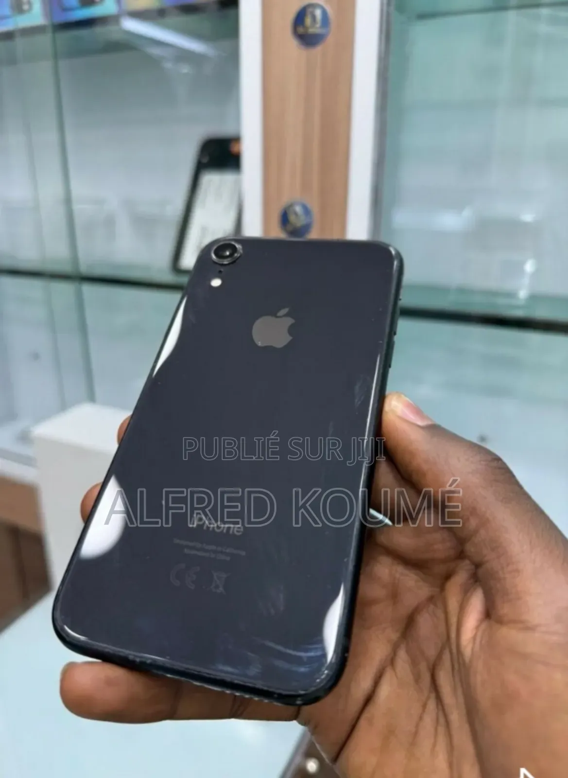 Nouveau Apple iPhone XR 64 GB Noir