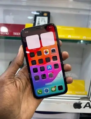 Nouveau Apple iPhone XR 64 GB Noir