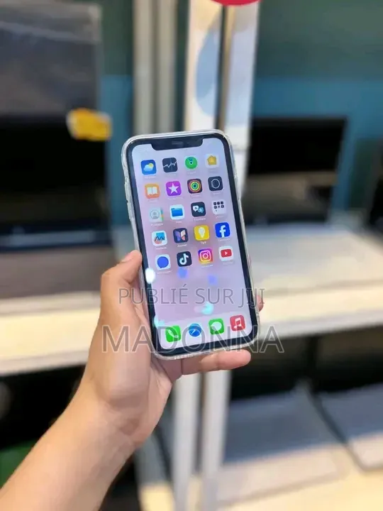 Nouveau Apple iPhone XR 64 GB Noir