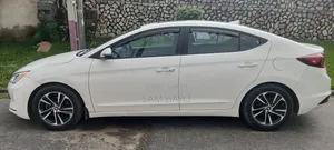 Hyundai Elantra 2020 Blanc