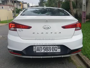 Hyundai Elantra 2020 Blanc