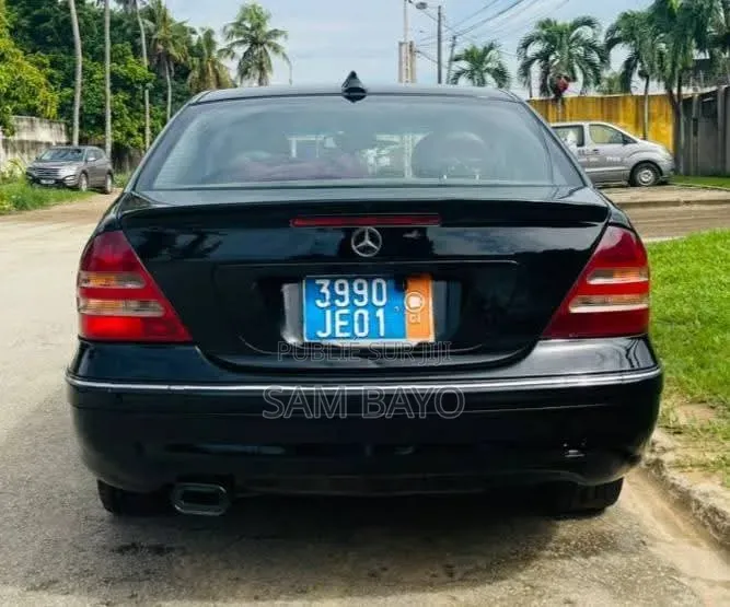 Mercedes-Benz C200 2000 Noir