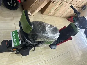 Nouveau Yamaha YBR 2025 Vert
