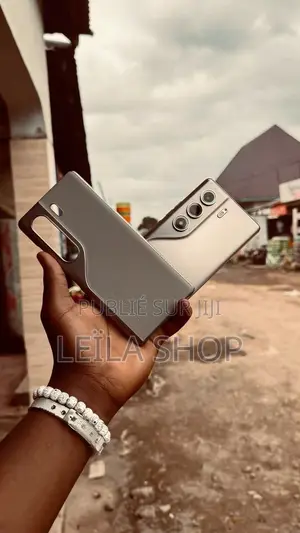 Nouveau Tecno Camon 40 256 GB Autre
